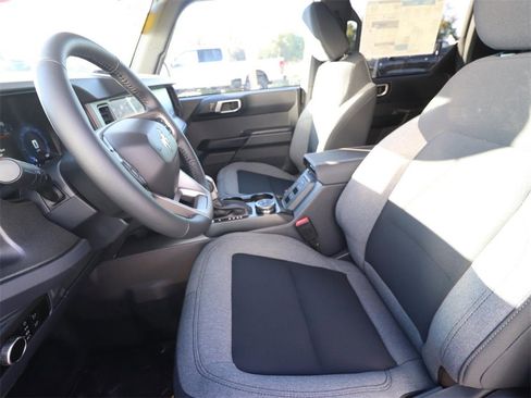 New 2025 Ford Bronco Big Bend image 2