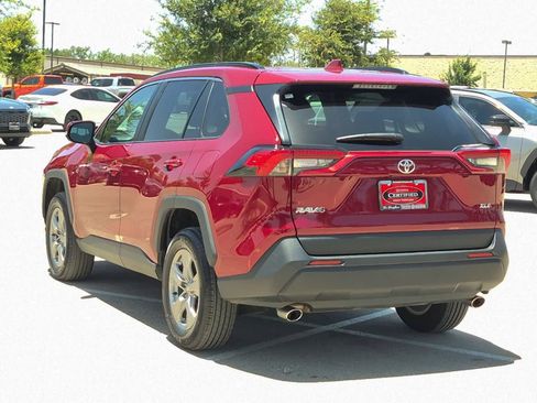 Used 2025 Toyota RAV4 XLE FWD image 3