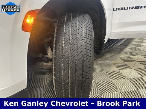 Used 2021 Chevrolet Suburban LT image 28