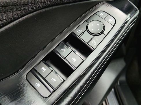 Used 2023 Nissan Rogue SV image 21