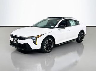 New 2025 Kia K4 GT-Line w/ GT-Line Sunroof Package video 3