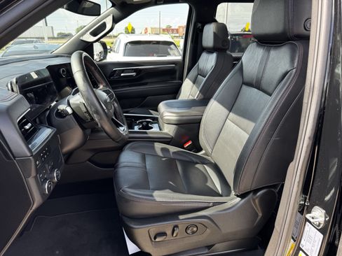 Used 2025 Chevrolet Tahoe RST w/ Comfort Package AWD/4WD image 24