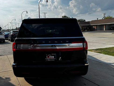 Used 2019 Lincoln Navigator L Reserve w/ Cargo Package AWD/4WD image 6