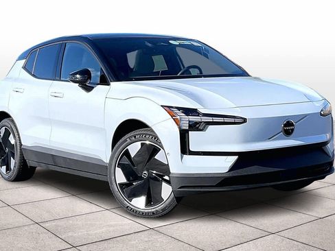 New 2025 Volvo EX30 Ultra w/ Protection Package Premier image 2