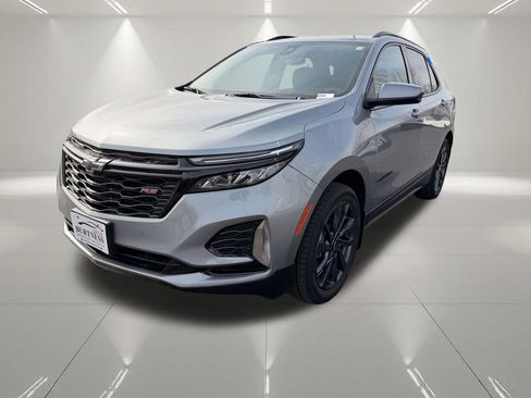 Certified 2024 Chevrolet Equinox RS w/ LPO, Floor Liner Package image 14