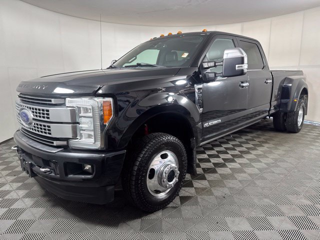 Used 2017 Ford F350 Platinum w/ Platinum Ultimate Package AWD/4WD image 8