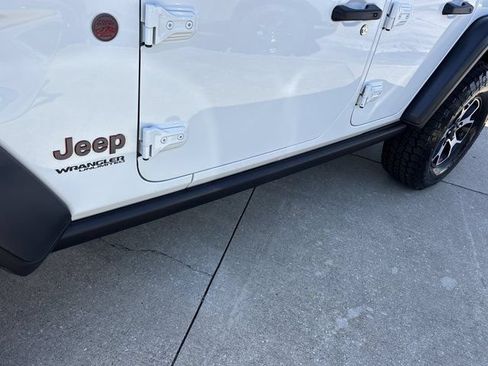Used 2021 Jeep Wrangler Unlimited Rubicon AWD/4WD image 16