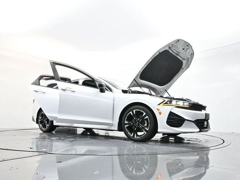 Used 2023 Kia K5 GT-Line image 38