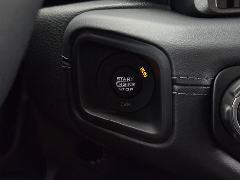 New 2025 Jeep Gladiator Mojave image 20