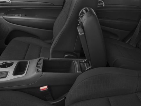 Certified 2016 Jeep Grand Cherokee Laredo w/ Quick Order Package 23E image 15