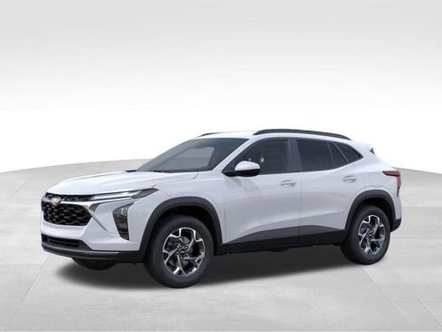 New 2026 Chevrolet Trax LT FWD image 2