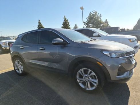 Used 2020 Buick Encore GX Preferred w/ Cold Weather Comfort Package FWD image 4