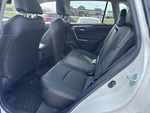 Used 2024 Toyota RAV4 XLE Premium image 10