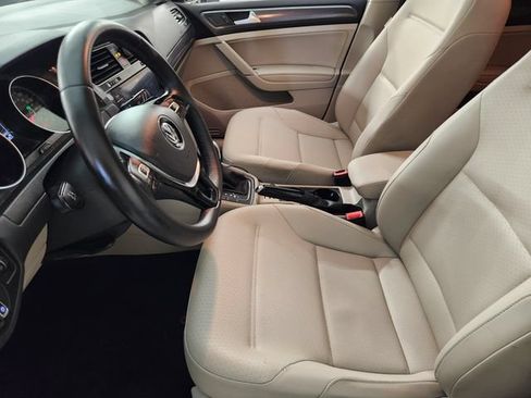 Used 2019 Volkswagen Golf S FWD image 13