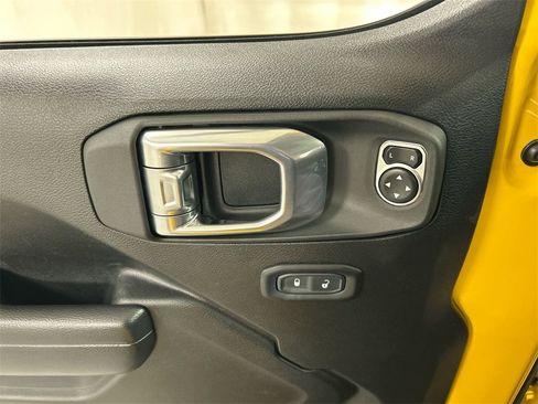 Certified 2021 Jeep Wrangler Unlimited Sport image 11