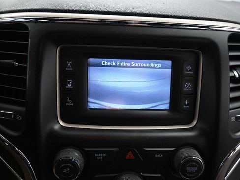 Used 2014 Jeep Grand Cherokee Limited image 18