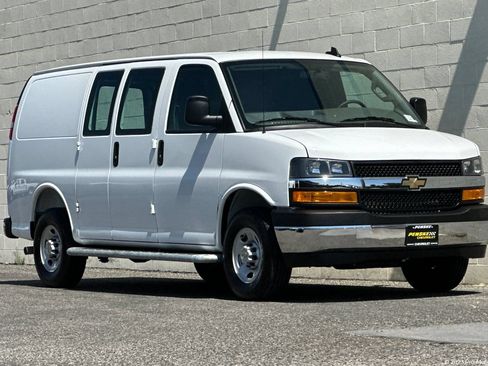 Certified 2025 Chevrolet Express 2500 w/ Driver Convenience Package RWD image 1