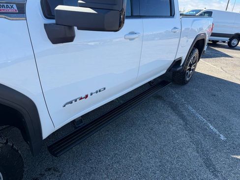 Used 2023 GMC Sierra 2500 AT4 w/ Gooseneck/5TH Wheel Package AWD/4WD image 13