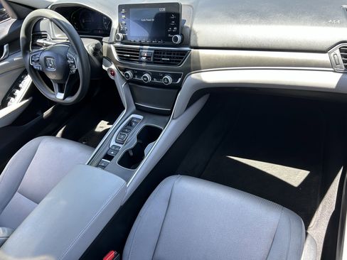 Used 2020 Honda Accord Hybrid image 10