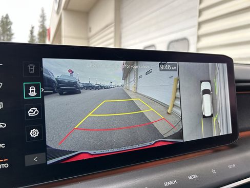 Certified 2024 Kia EV9 Land image 24