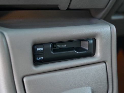 Used 2001 Chevrolet Silverado 3500 LT image 81