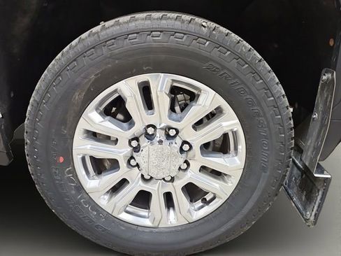 Used 2023 GMC Sierra 2500 Denali w/ Technology Package AWD/4WD image 29