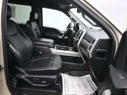 Used 2018 Ford F250 Lariat w/ Lariat Ultimate Package AWD/4WD image 7