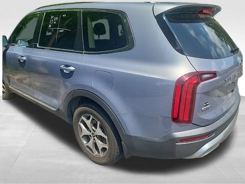 Used 2020 Kia Telluride EX AWD/4WD image 2