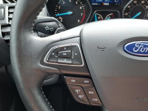 Used 2017 Ford Escape SE w/ SE Sport Appearance Package AWD/4WD image 18