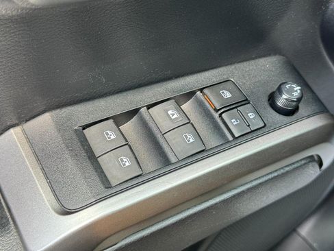 Used 2021 Toyota Tacoma SR5 w/ Technology Package AWD/4WD image 22