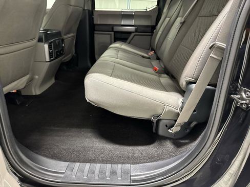 Used 2019 Ford F150 XLT w/ Equipment Group 302A Luxury AWD/4WD image 16