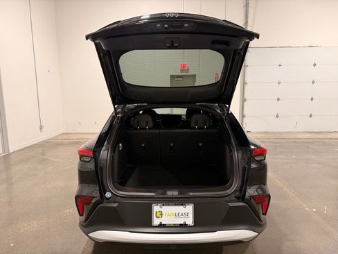 Used 2024 Buick Envista Preferred w/ Convenience I Package FWD image 9