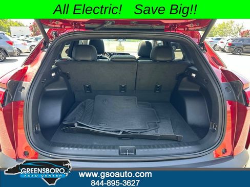 Used 2024 Chevrolet Blazer EV LT AWD/4WD image 41