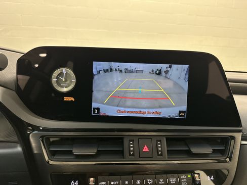 Used 2025 Lexus ES 350 w/ Premium Package image 25