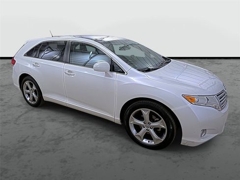 Used 2011 Toyota Venza image 5
