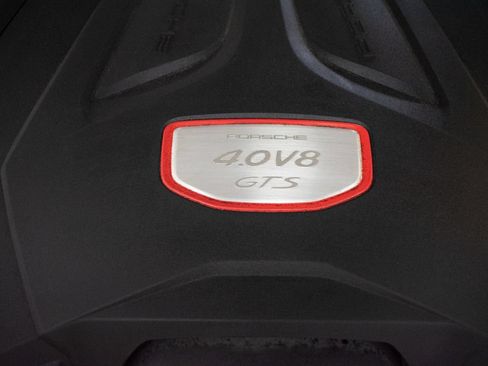 Used 2022 Porsche Cayenne GTS AWD/4WD image 19