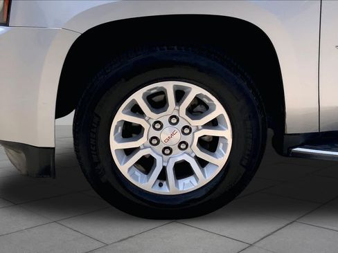 Used 2015 GMC Yukon SLT w/ Open Road Package AWD/4WD image 11