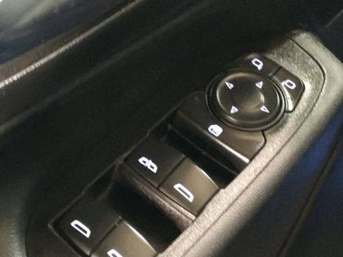 Used 2020 Chevrolet Equinox LT image 27