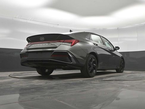 New 2026 Hyundai Elantra SEL Sport Premium FWD image 35