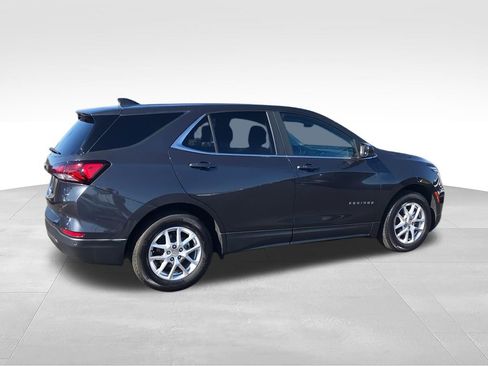 Used 2023 Chevrolet Equinox LT FWD image 8