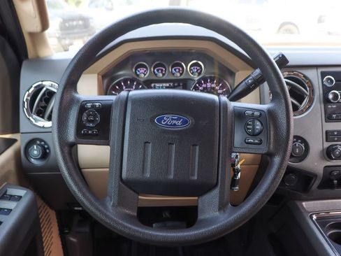 Used 2011 Ford F250 XLT w/ XLT Premium Pkg AWD/4WD image 18