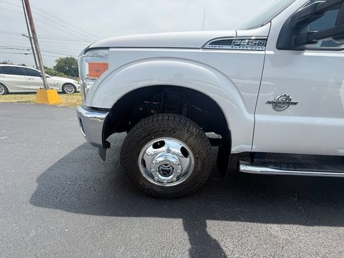 Used 2016 Ford F350 Lariat w/ Lariat Interior Package AWD/4WD image 9