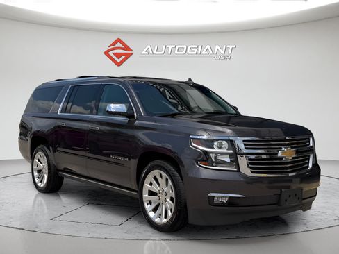 Used 2015 Chevrolet Suburban LTZ RWD image 28