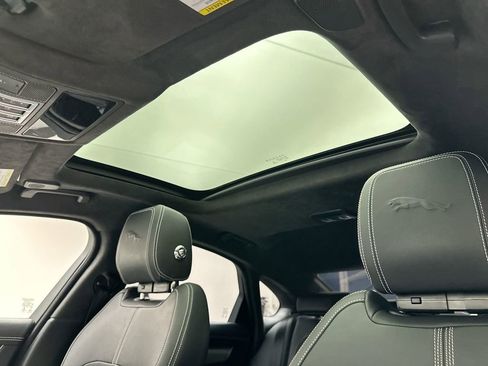 Used 2021 Jaguar XF R-Dynamic SE image 11