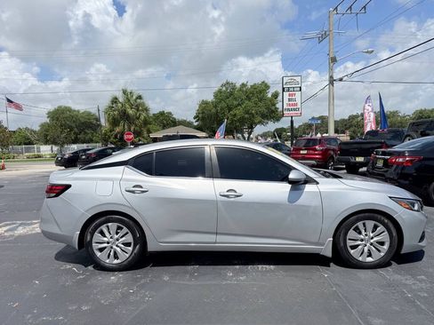Used 2020 Nissan Sentra S FWD image 3