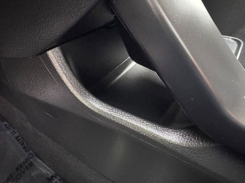 Used 2013 Kia Sorento LX image 30