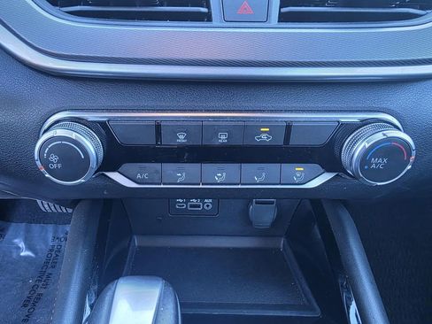 Used 2024 Nissan Altima 2.5 SR image 20