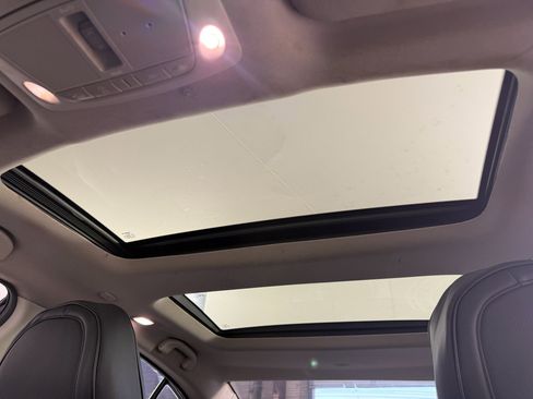 Used 2017 Nissan Maxima 3.5 SL w/ Interior Lighting Package image 21