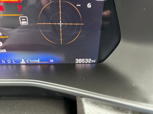 Used 2024 Chevrolet Colorado W/T image 16