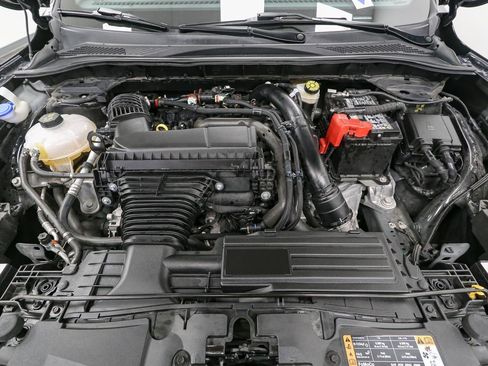 Used 2025 Ford Escape ST-Line Select w/ Tech Pack #1 image 17